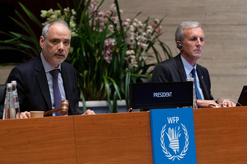 H.E. Luis Fernando Carranza Cifuentes WFP EB President runs the board members through the draft decisions and recommendations for the document under discussion.  Photo: WFP/Rein Skullerud