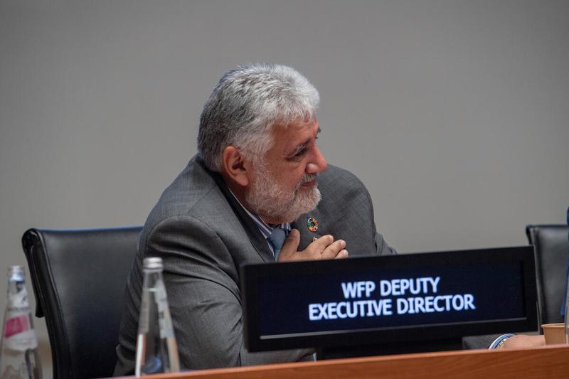 SPECIAL SESSION  The Executive Board pays tribute to Mr. Amir Mahmoud Abdulla outgoing Deputy Executive Director after 31 years of honoured career with WFP  Emotional moment.  Photo: Rein Skullerud
