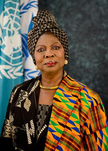 الرئيسH.E. Evelyn A. Stokes-Hayford  